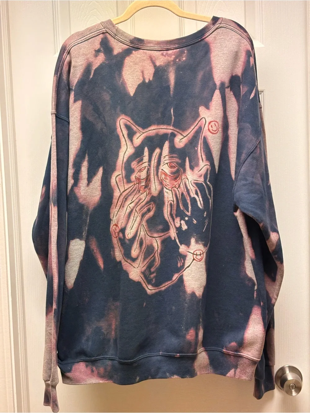 Fruit of the Loom Men’s XL Navy Pink Bleach Dye Graphic Sweatshirt